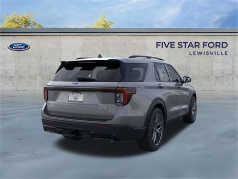New 2026 Ford Explorer ST-Line w/ ST-Line Street Pack image 8