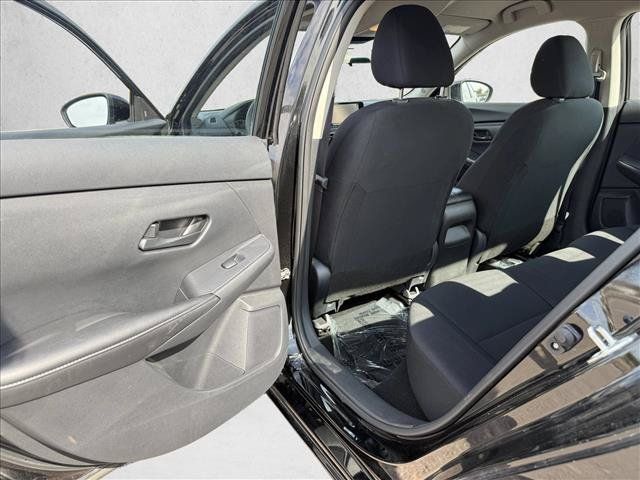 Used 2025 Nissan Sentra S FWD image 20
