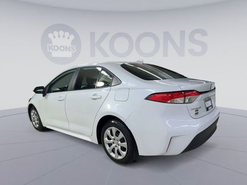 Used 2024 Toyota Corolla LE FWD image 8