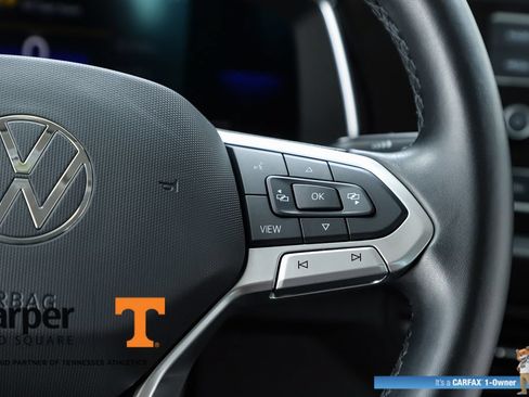 Certified 2023 Volkswagen Jetta SE FWD image 22