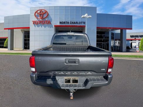 Used 2022 Toyota Tacoma SR5 image 9
