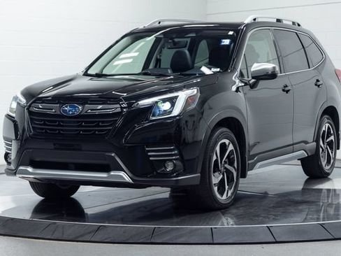 Used 2023 Subaru Forester Touring AWD/4WD image 6