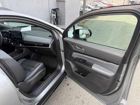 Used 2024 Honda Prologue Touring image 38