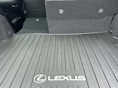 New 2026 Lexus UX 300h FWD image 27