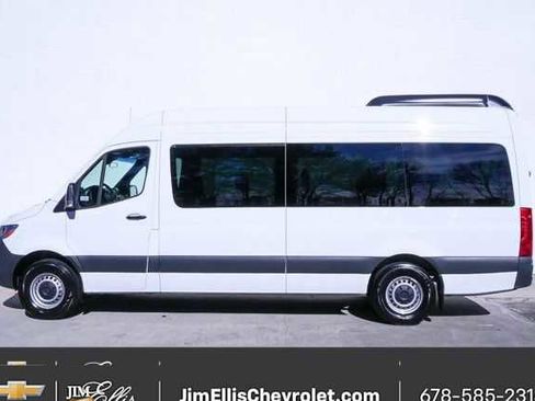 Used 2025 Mercedes-Benz Sprinter 2500 image 2