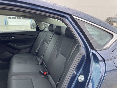 Used 2025 Honda Accord EX-L image 10