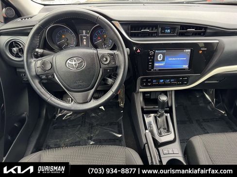 Used 2018 Toyota Corolla iM image 3