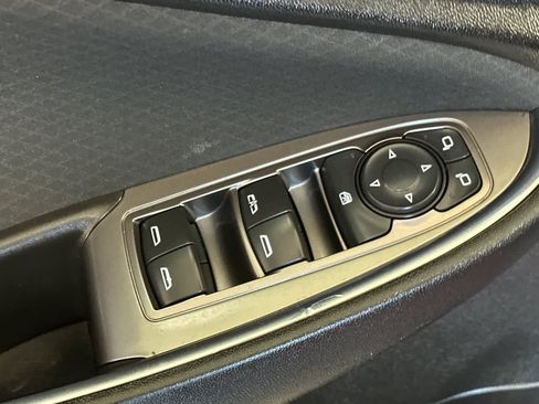 Used 2018 Chevrolet Malibu LT FWD image 14
