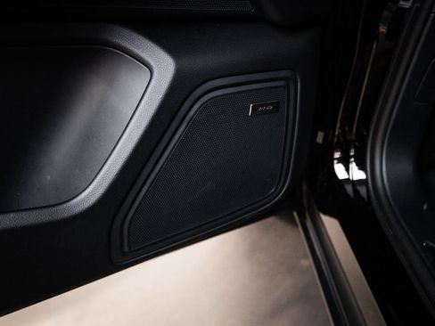 Certified 2026 Porsche Macan AWD/4WD image 21