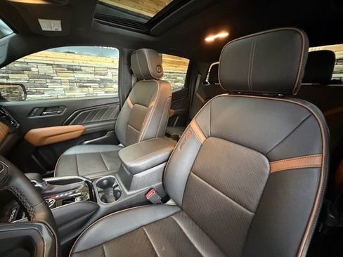 Used 2023 GMC Canyon AT4 w/ AT4 Premium Package image 11