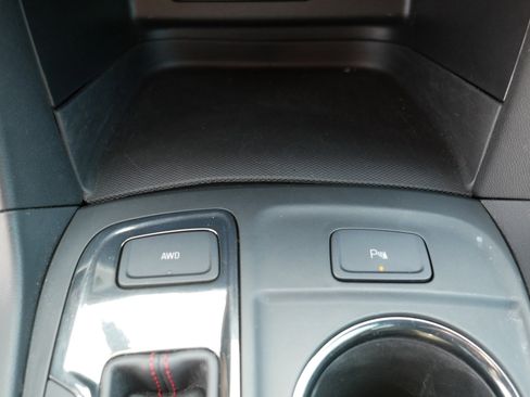 Used 2024 Chevrolet Equinox RS w/ RS Leather Package AWD/4WD image 32