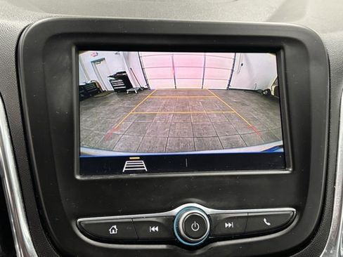 Used 2020 Chevrolet Equinox LT w/ Driver Convenience Package image 25