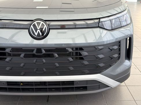 Certified 2026 Volkswagen Tiguan S FWD image 23