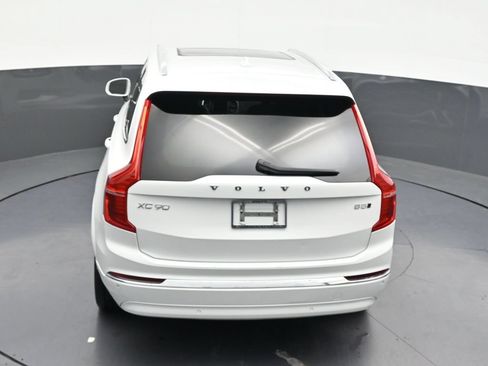 Used 2023 Volvo XC90 B5 Plus AWD/4WD image 22