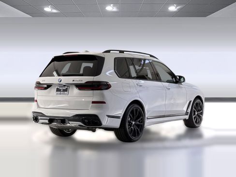 New 2026 BMW X7 M60i AWD/4WD image 8
