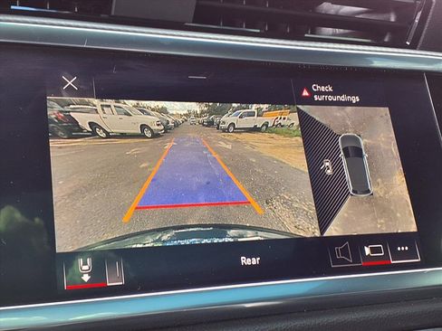 Used 2022 Audi Q3 2.0T Premium Plus w/ Premium Plus Package image 24