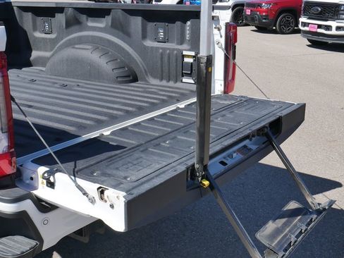 Used 2025 Ford F350 Platinum w/ Platinum Plus Package image 26