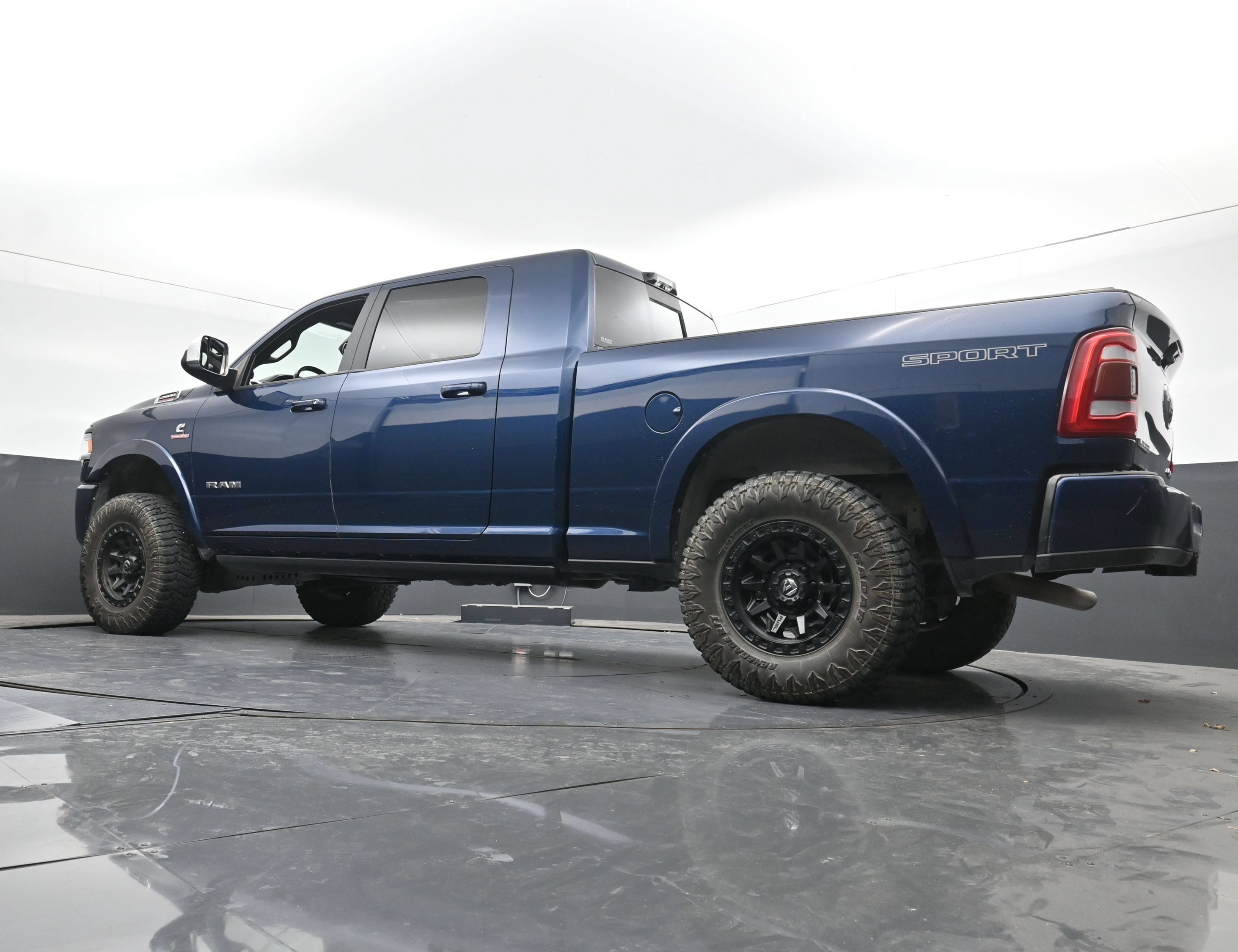 Used 2022 RAM 2500 Laramie AWD/4WD image 29