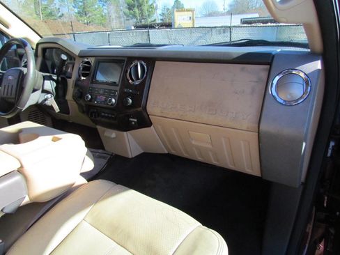 Used 2011 Ford F350 Lariat w/ Lariat Ultimate Pkg image 17