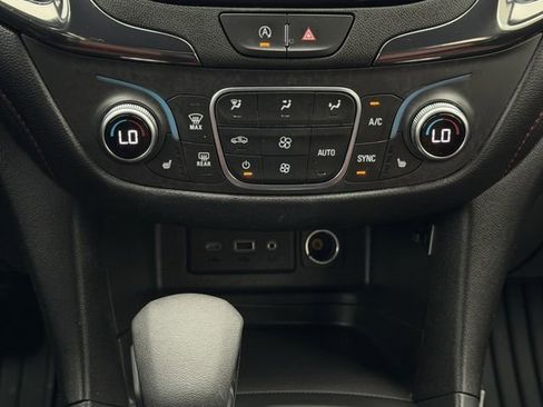 Certified 2024 Chevrolet Equinox RS image 19