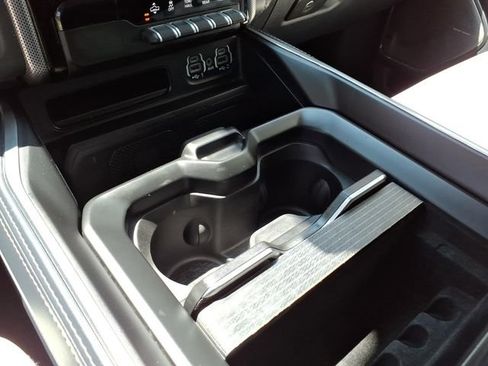 Used 2023 RAM 1500 Limited AWD/4WD image 16
