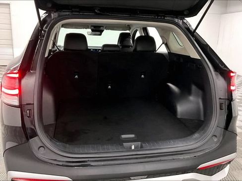 Used 2025 Kia Sportage EX FWD image 35