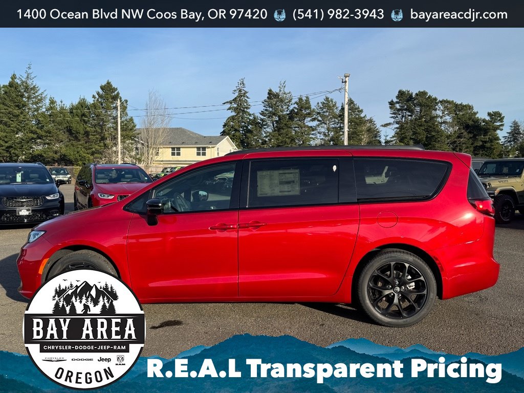 New 2026 Chrysler Pacifica Select w/ S Appearance Package FWD image 8