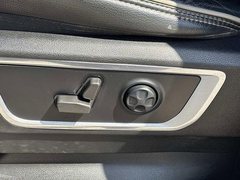 Used 2021 RAM 1500 Laramie w/ Sport Appearance Package AWD/4WD image 11