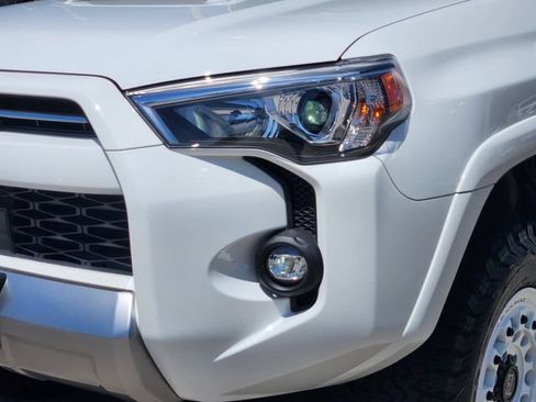 Certified 2023 Toyota 4Runner TRD Off-Road Premium w/ Off Road Premium Plus Package AWD/4WD image 9