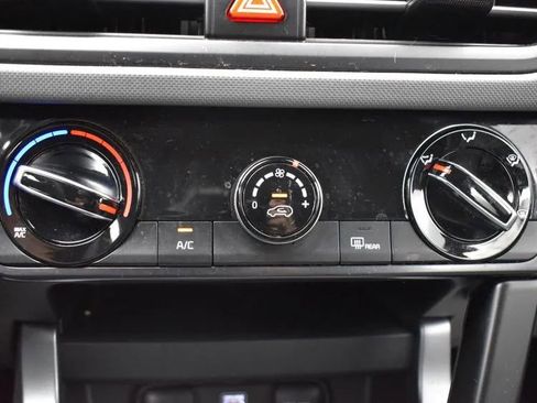 Used 2024 Kia Seltos LX image 32