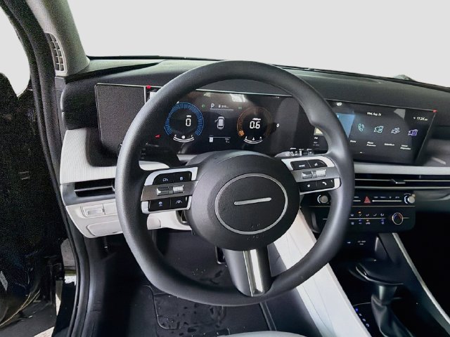 New 2026 Hyundai Tucson SE FWD image 11