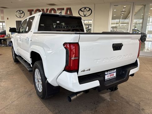New 2026 Toyota Tacoma SR5 AWD/4WD image 8