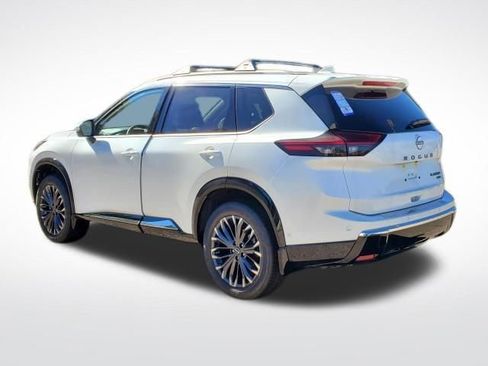 New 2026 Nissan Rogue Platinum w/ Platinum Premium Package image 3