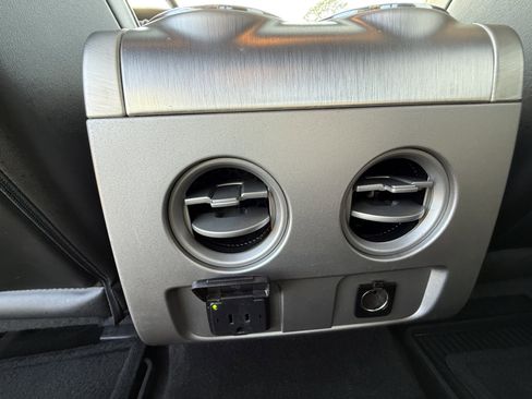 Used 2013 Ford F150 Platinum image 21