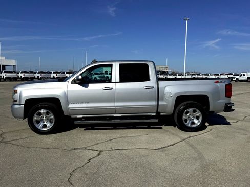 Used 2018 Chevrolet Silverado 1500 LT w/ All Star Edition image 9
