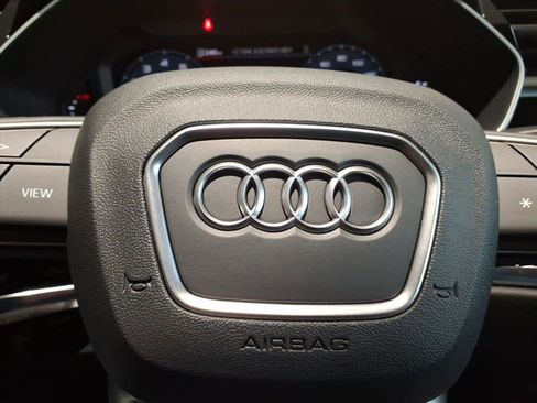 Certified 2025 Audi Q3 2.0T Premium w/ Convenience Package image 16