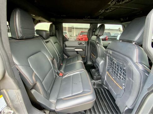 Used 2022 Ford Bronco Badlands image 25