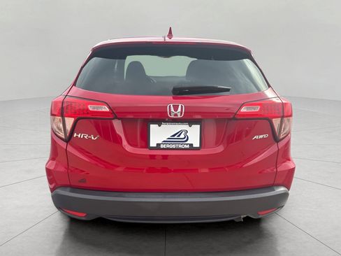 Used 2016 Honda HR-V EX image 4