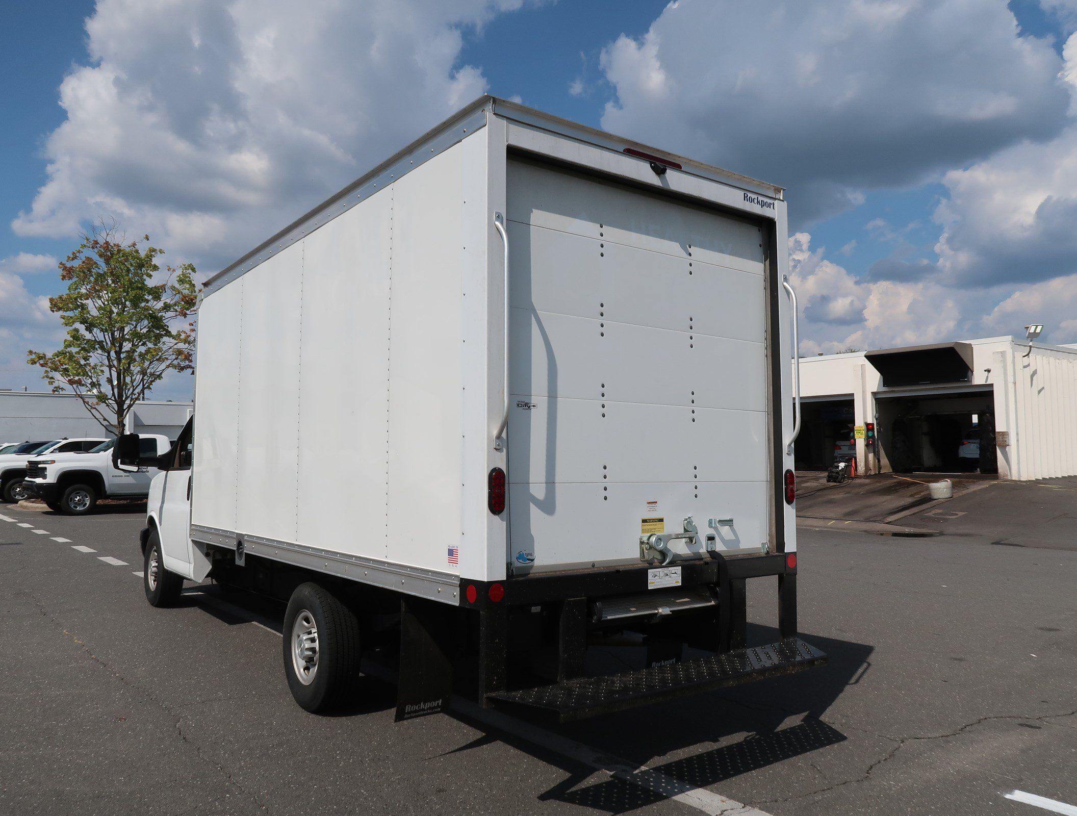 Used 2023 Chevrolet Express 3500 w/ Power Convenience Package RWD image 9