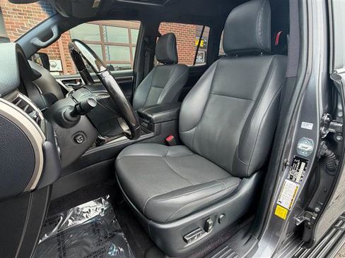 Used 2020 Lexus GX 460 Premium w/ Premium Package AWD/4WD image 32