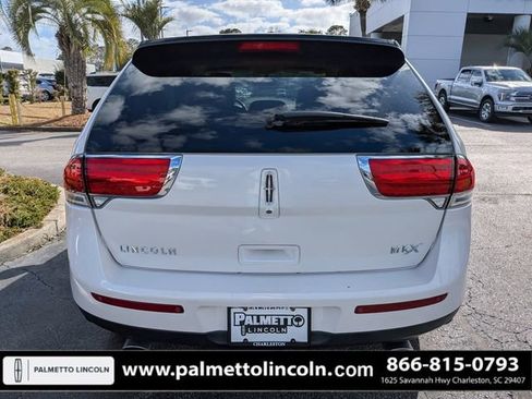 Used 2014 Lincoln MKX FWD w/ Equipment Group 101A image 5