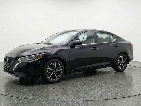 Used 2025 Nissan Sentra SV FWD image 3