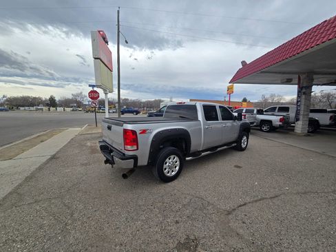 Used 2011 GMC Sierra 3500 SLT image 5