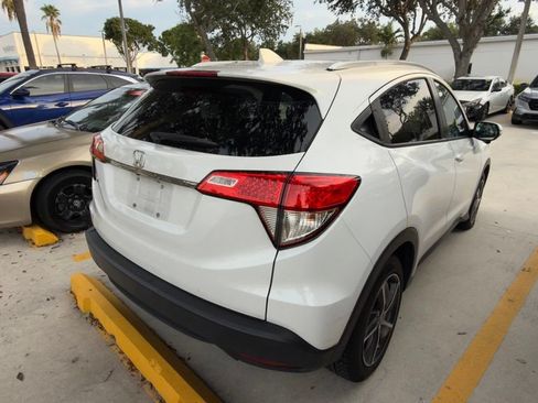 Used 2022 Honda HR-V EX image 9
