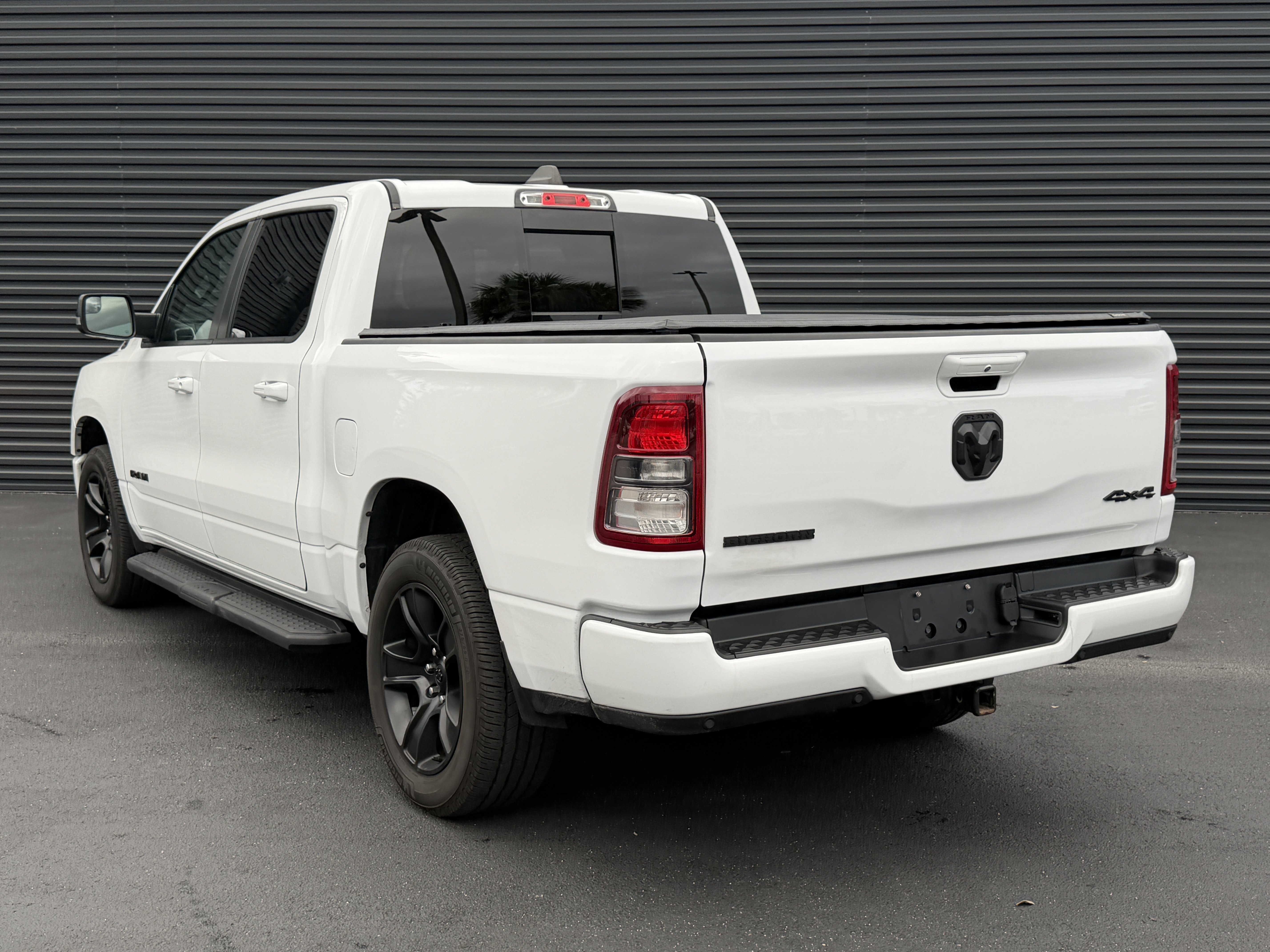 Used 2022 RAM 1500 Big Horn AWD/4WD image 3