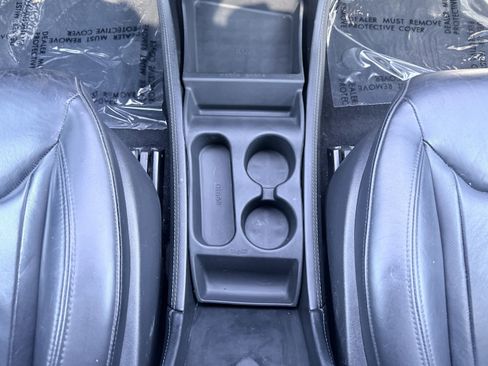 Used 2015 Tesla Model S 70D image 48