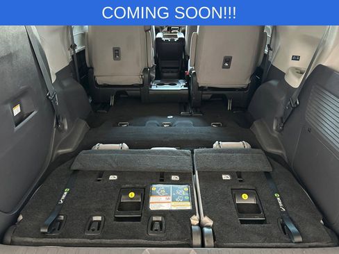 Used 2022 Toyota Sienna LE FWD image 17