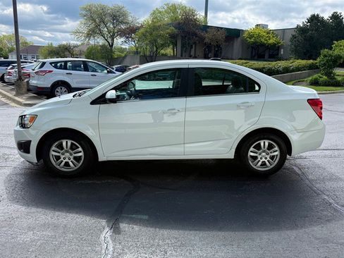 Used 2016 Chevrolet Sonic LT FWD image 30
