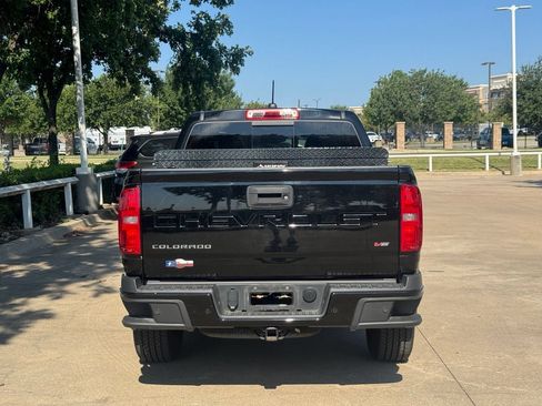 Used 2021 Chevrolet Colorado Z71 w/ Safety Package AWD/4WD image 5