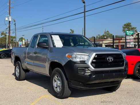 Used 2016 Toyota Tacoma 2WD Access Cab image 5